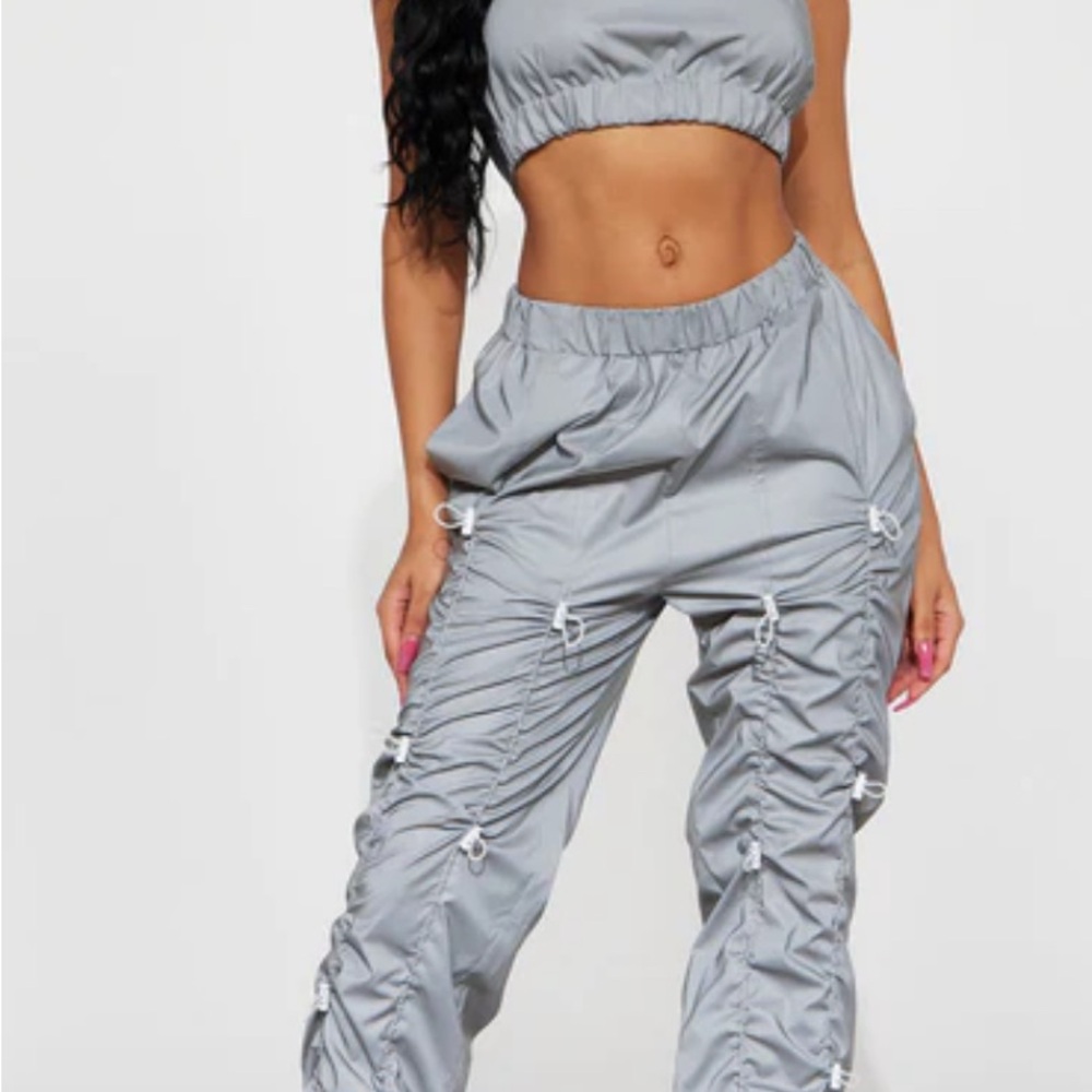 FASHIONOVA. New. Take Control Reflective Jogger Set - Silver size M women’s!
